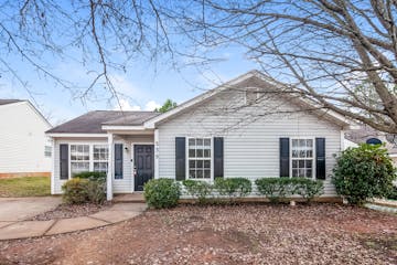 235 Kingville Dr Charlotte, NC 28213